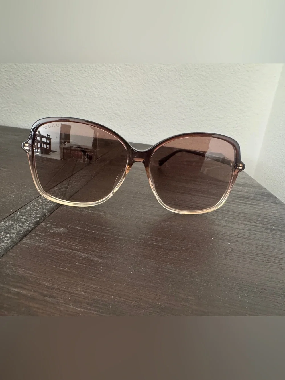 Gucci oversized sunglasses
